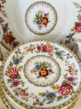 Load image into Gallery viewer, Royal Grafton teaset for 6 Malvern pattern
