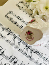 Load image into Gallery viewer, Royal Albert lavender rose decorative basket
