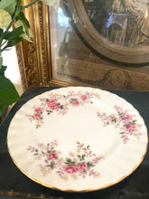 Load image into Gallery viewer, Royal Albert lavender rose Teacup trio
