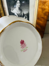 Load image into Gallery viewer, Large Paragon ‘victoriana rose’ Teapot
