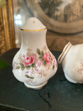 Load image into Gallery viewer, Royal Albert vintage Lavender rose salt and pepper pot
