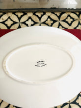Load image into Gallery viewer, Fine bone china ditsy rose sauce boat and saucer
