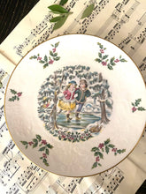 Load image into Gallery viewer, Royal Doulton Christmas plate 21cm
