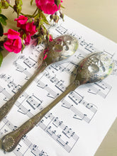 Load image into Gallery viewer, Vintage silver plated salad servers
