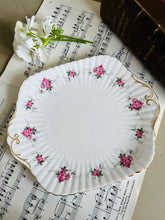 Load image into Gallery viewer, Royal Windsor Cottage rose cake plate
