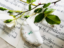 Load image into Gallery viewer, Royal Crown Derby fine bone china shell shaped trinket dish
