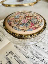 Load image into Gallery viewer, Original vintage glass dressing table pot
