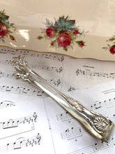 Load image into Gallery viewer, Vintage silver plated ice/ sugar tongs
