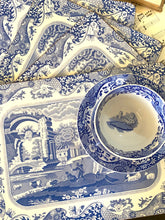 Load image into Gallery viewer, Set of 6 Spode Italian place mats
