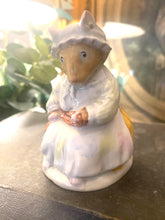 Load image into Gallery viewer, Royal Doulton Bramley Hedge character figurine ‘Lily Weaver’
