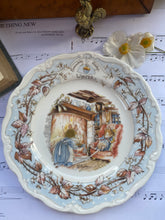 Load image into Gallery viewer, Set of 4 Bramley Hedge decorative plates Spring Summer Autumn Winter
