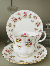 Load image into Gallery viewer, Royal Albert Teacup Trio ‘Winsome’
