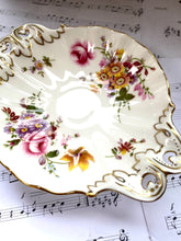 Load image into Gallery viewer, Pretty Royal Crown Derby trinket dish ‘Posies’
