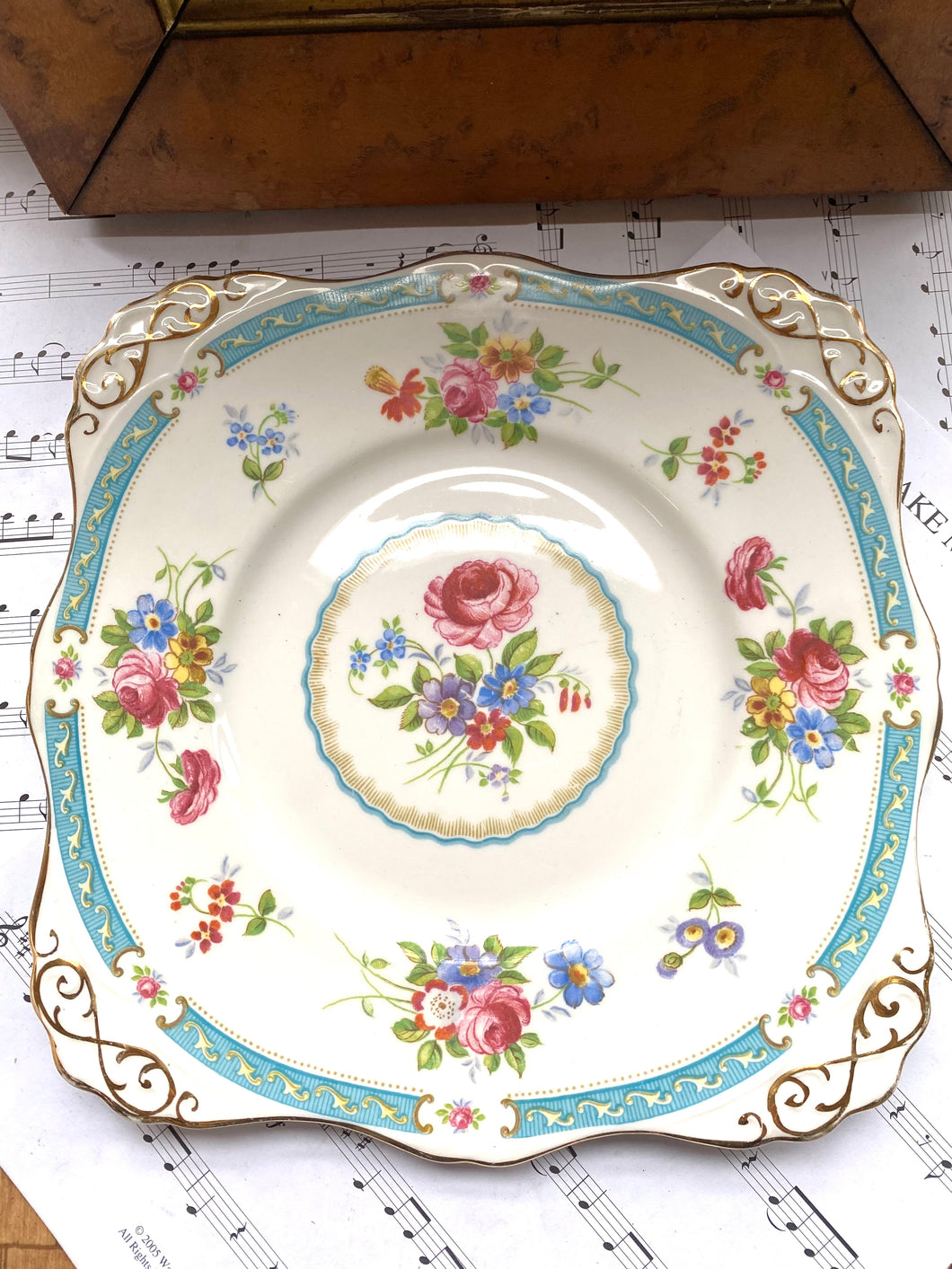 Tuscan china vintage cake plate ‘Lowestoft’ pattern