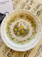 Load image into Gallery viewer, Bramley Hedge trinket dish 12cm ‘Spring’
