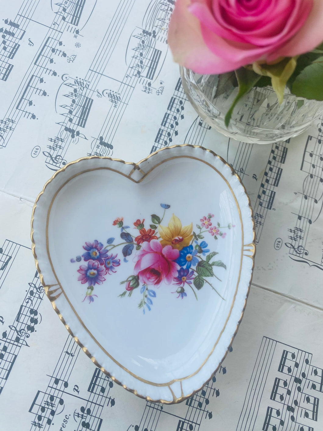 Royal Crown Derby heart shaped trinket dish