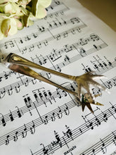Load image into Gallery viewer, Original vintage silver plated sugar/ ice tongs
