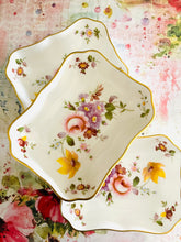 Load image into Gallery viewer, Set of 3 Royal Crown Derby trinket dishes ‘posies’ pattern
