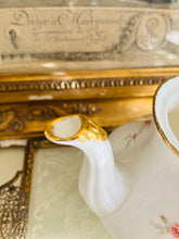 Load image into Gallery viewer, Paragon large teapot ‘victoriana rose’
