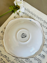 Load image into Gallery viewer, Royal Vale original vintage teacup trio ‘Mother’
