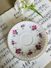 Load image into Gallery viewer, Royal Windsor china Cottage Rose teacup trio

