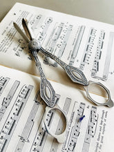Load image into Gallery viewer, Silver plated vintage grape scissors
