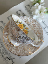 Load image into Gallery viewer, Elizabethan fine bone china teacup and saucer set
