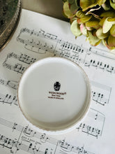 Load image into Gallery viewer, Wedgwood fine bone china trinket box
