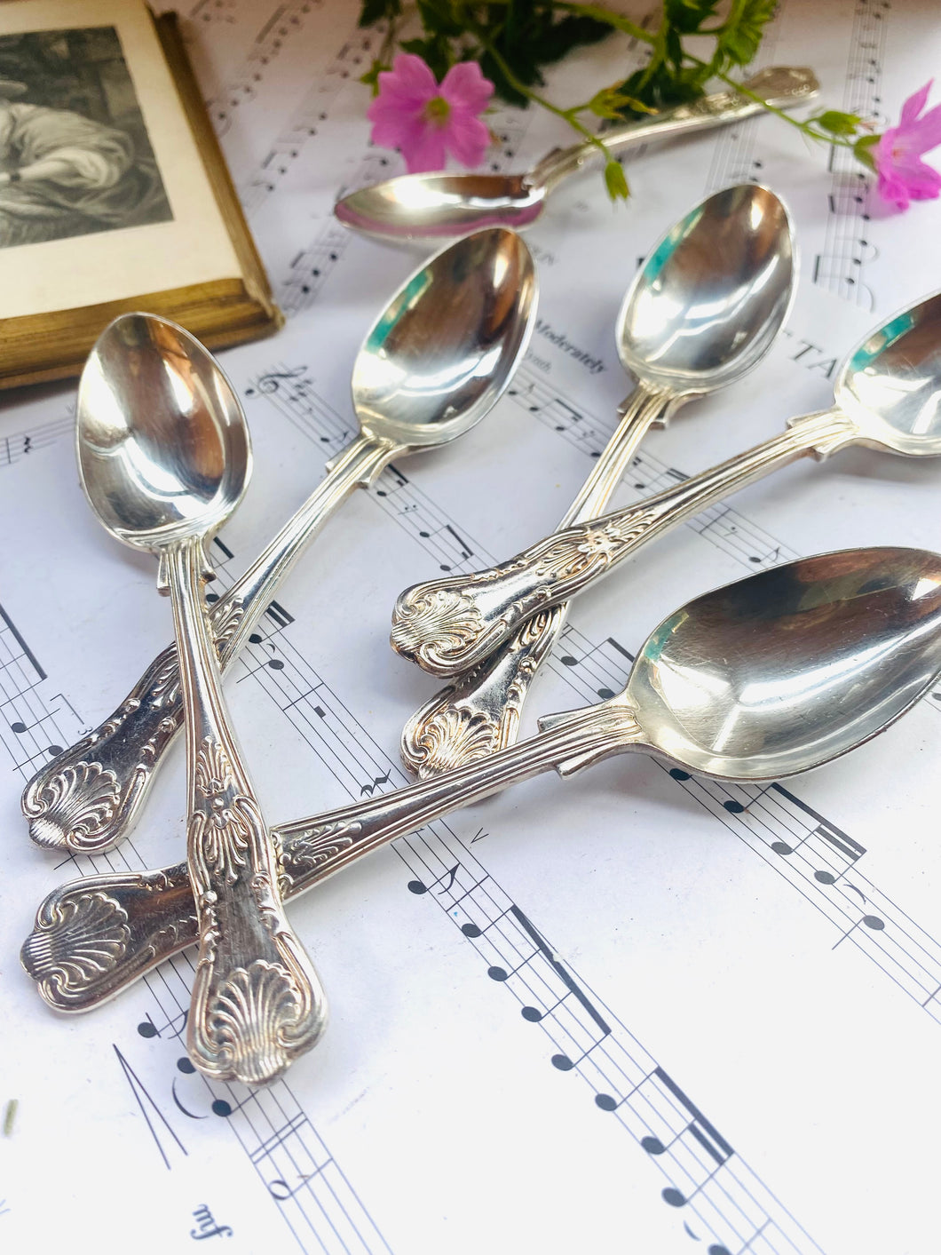 Set of 6 silver plated teaspoons in the kings pattern