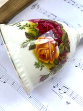 Load image into Gallery viewer, Royal Albert old country roses handbell
