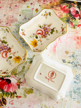 Load image into Gallery viewer, Set of 3 Royal Crown Derby trinket dishes ‘posies’ pattern
