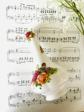 Load image into Gallery viewer, Royal Albert old country roses bud vase
