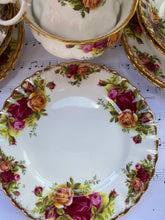 Load image into Gallery viewer, Royal Albert set of 6 teacup trios ‘Old country roses’ pattern
