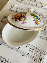 Load image into Gallery viewer, Royal Grafton small trinket pot
