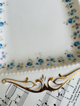 Load image into Gallery viewer, Royal Albert ‘memory lane’ pattern sandwich plate
