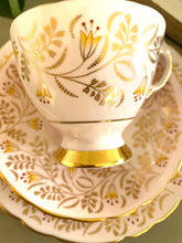 Load image into Gallery viewer, Vintage tuscan china marshmallow pink and gold Teacup trio
