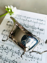 Load image into Gallery viewer, Vintage silver plated sauce boat
