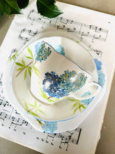 Load image into Gallery viewer, Royal Grafton 1950s vintage teacup trio
