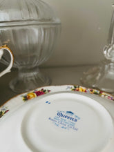 Load image into Gallery viewer, Elegant Queens china large teacup trio
