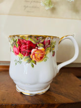 Load image into Gallery viewer, Royal Albert ‘old country roses’ mug
