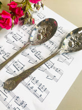 Load image into Gallery viewer, Vintage silver plated salad servers
