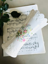 Load image into Gallery viewer, Aynsley china Wild Tudor large vase 30cm
