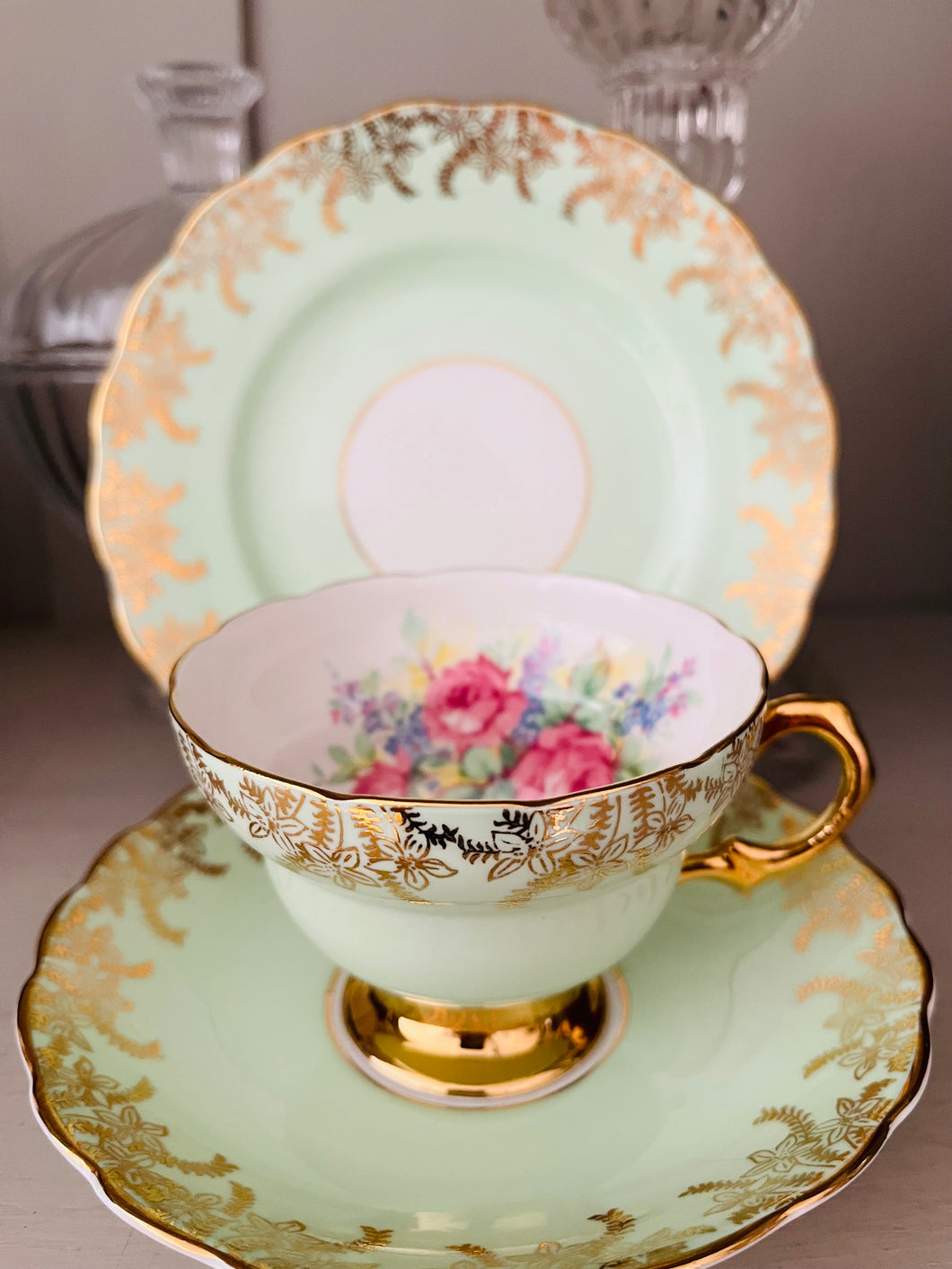 Beautiful Rosina china vintage teacup trio