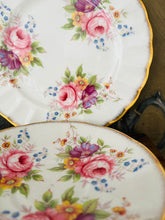 Load image into Gallery viewer, Vintage Queens china teacup trio
