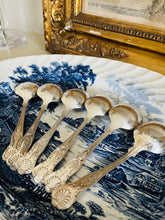 Load image into Gallery viewer, Set of 6 silver plated soup spoons ‘kings pattern’

