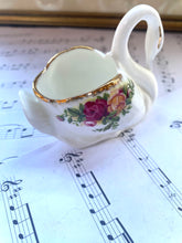 Load image into Gallery viewer, Royal Albert decorative swan trinket
