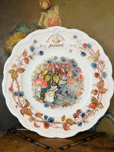 Load image into Gallery viewer, Royal Doulton Bramley Hedge decorative plate Autumn
