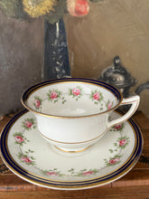 Load image into Gallery viewer, Aynsley china antique teacup and saucer set
