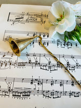 Load image into Gallery viewer, Vintage brass candle snuffer
