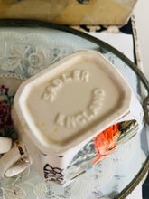 Load image into Gallery viewer, Sadler England 1950s creamer and sugar pot with lid
